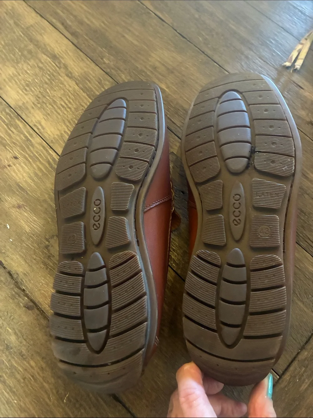 Ecco Men's Chestnut Brown Leather Slip-On Loafers (like new)